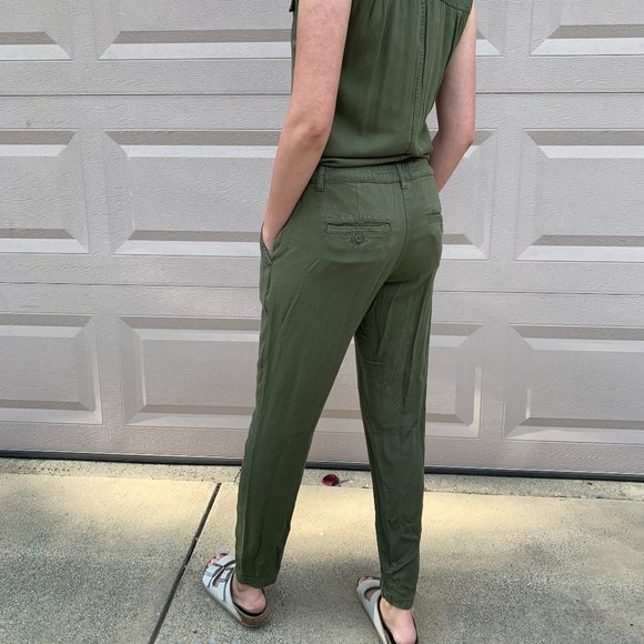 Army Green Sleeveless Jumpsuit - Picture 5 of 8